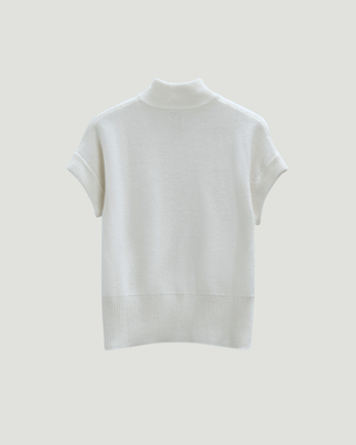 White turtleneck sweater, made of 100% cashmere